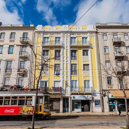 Elegant 2br + Gourmet Kitchen | Mid-term * Lisboa