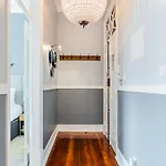 Elegant 2br + Gourmet Kitchen | Mid-term Lisboa