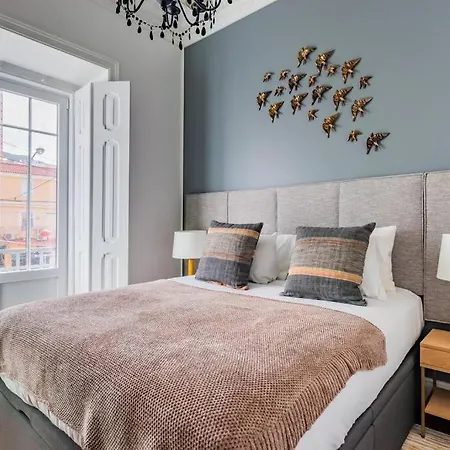 Wfh Luxury With Gourmet Kitchen Lisbon