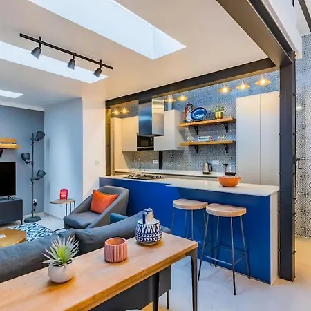 Wfh Luxury With Gourmet Kitchen Daire Lisboa